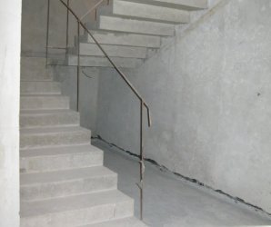бетонная лестница 122