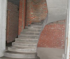 бетонная лестница 115