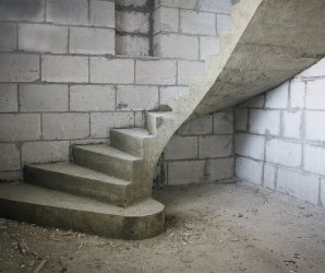 бетонная лестница 133