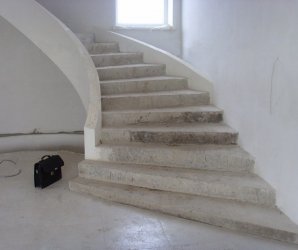 бетонная лестница 146